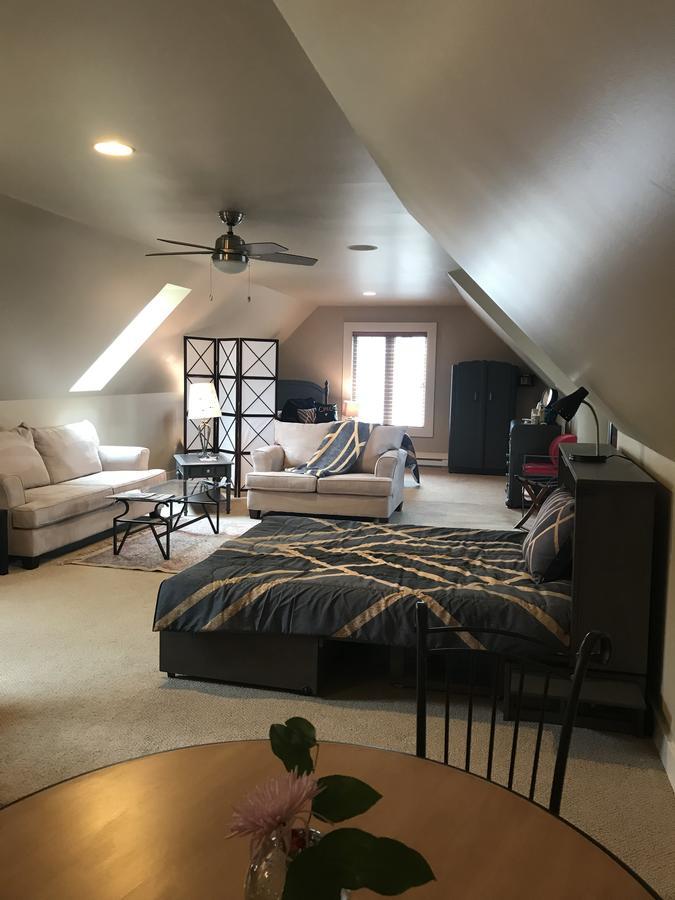 Cheers B&B Kelowna Extérieur photo